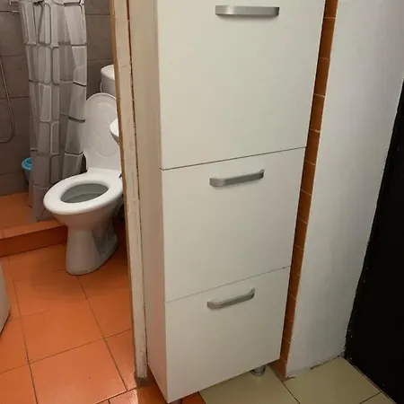 Inchiriez Apartament Zona Tomis Nord 康斯坦察